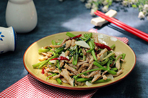 Thanh nhẹ mà ngon với món rau muống xào