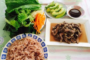 Ngon và lạ miệng với món bò cuốn trái bơ booth