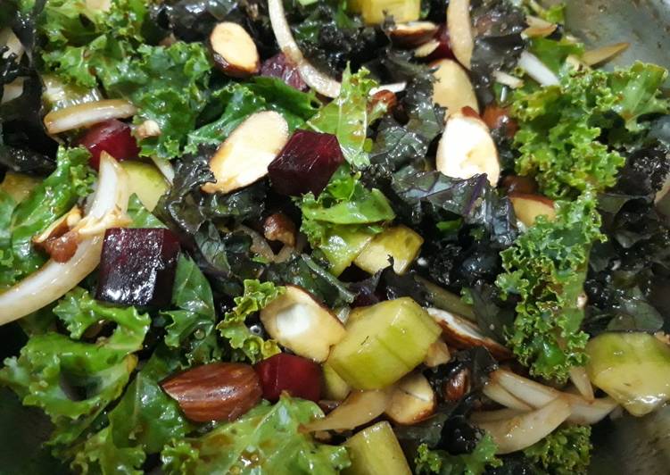 Salad cải xoăn kale